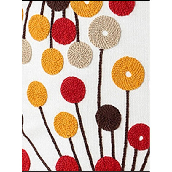 Flower Pattern Pillow Cover - Picture 4 of 5